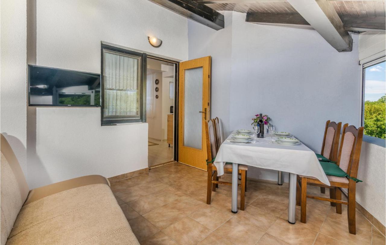 Amazing Apartment In Zupanje With Wifi Bagian luar foto